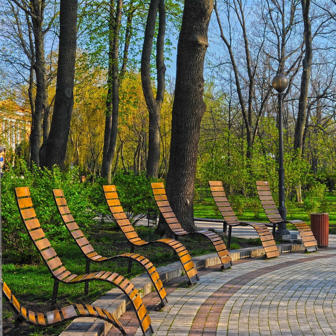 Парк, розташований навпроти головного корпусу Київського університету ім. Тараса Шевченка. Олег Назаренко