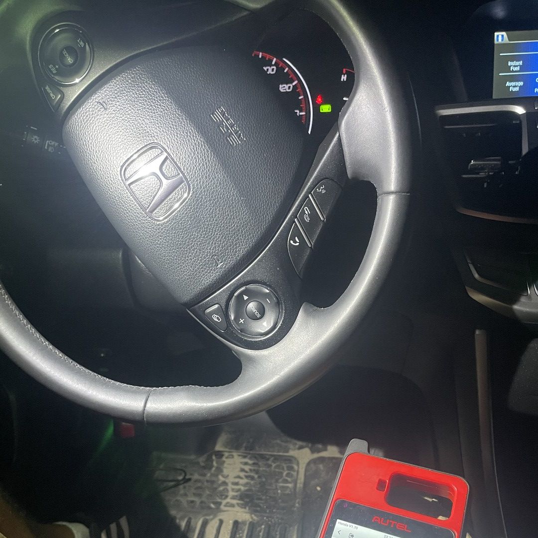 Хроники Медвежатника: ключ (keyfob) на Honda Accord 2015. Город Jacksonville, Florida