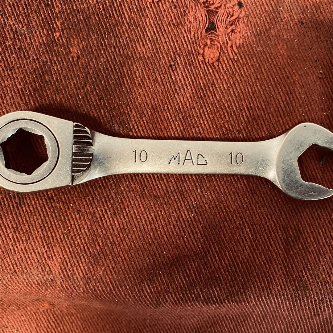 Stubby Offset Ratcheting Wrench 10mm - 6-PT, RWS610MM by Mactools, USA