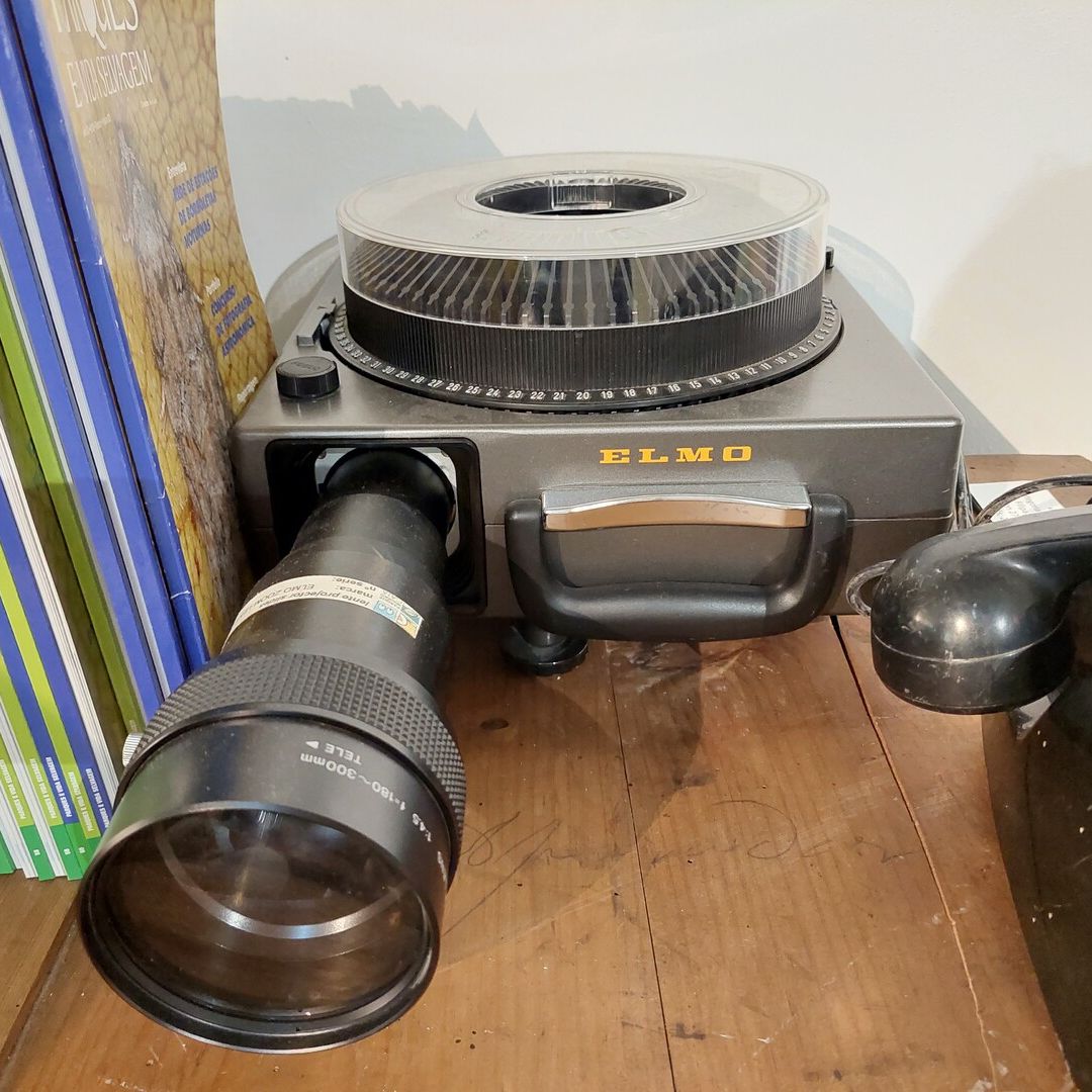 Карусельний слайд-проектор Kodak 4200
