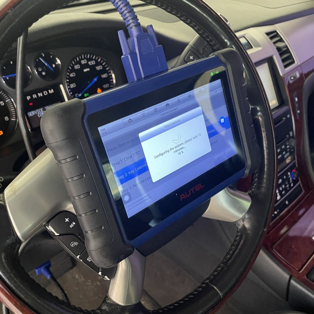 New Regular key (B111) for Cadillac Escalade, 2006. Jacksonville, Fl