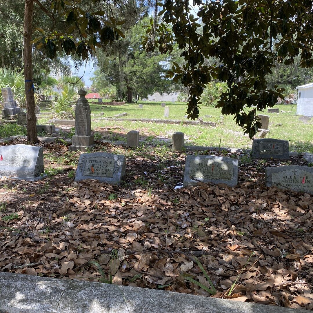 Burial of Anderson family on the Old City Cemetery. Jacksonville, Fl