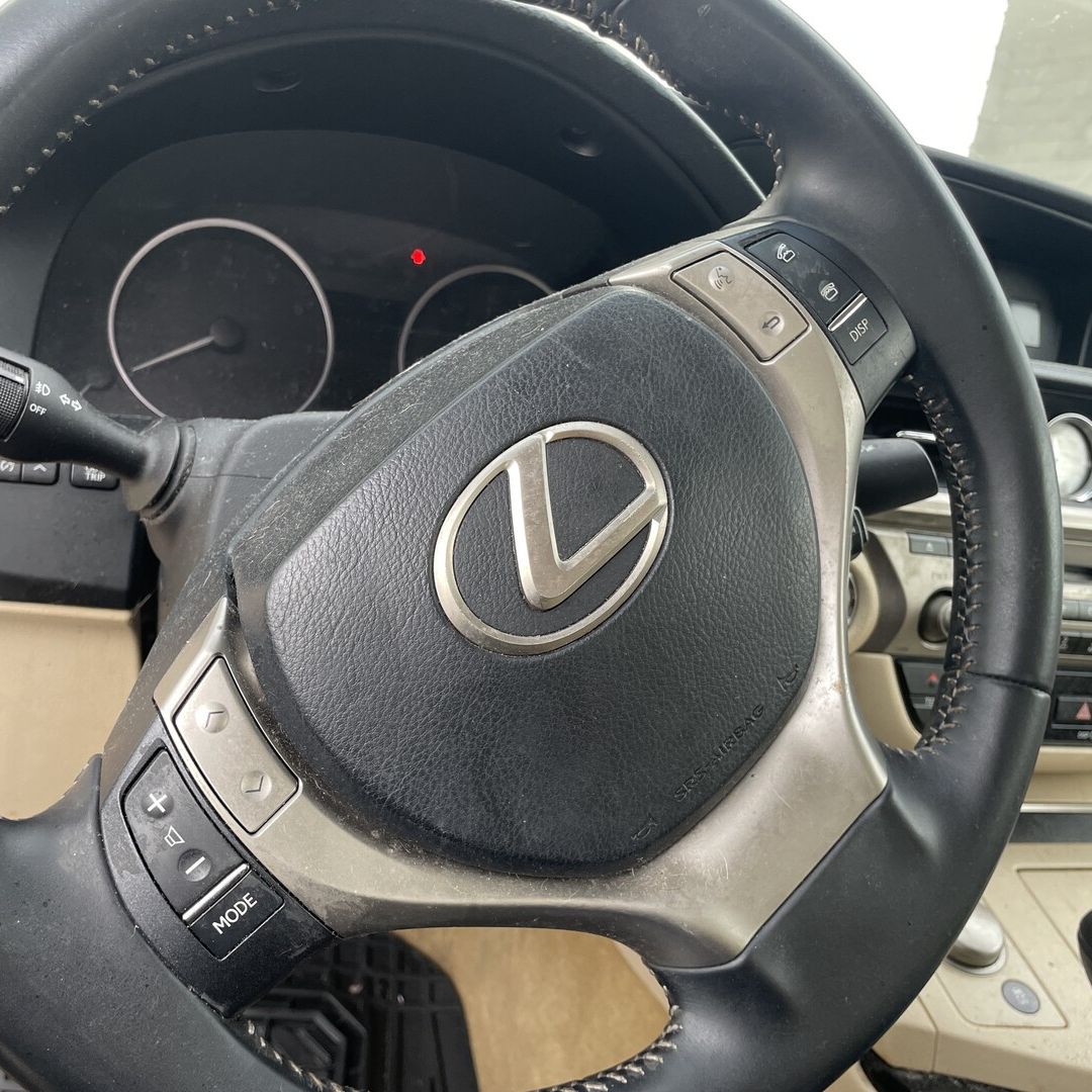 Хроники Медвежатника: добавление смарт-ключа на Lexus ES-350, 2013 при полной утере ключей. Jacksonville, Fl poster image