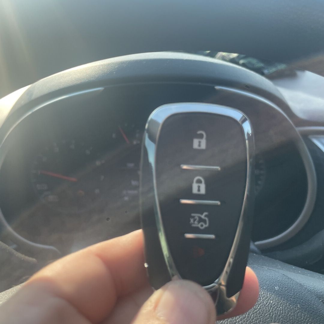 Программирование ключа смарт/ключа на Chevrolet Malibu 2019. Jacksonville Fl. Хроники медвежатника poster image