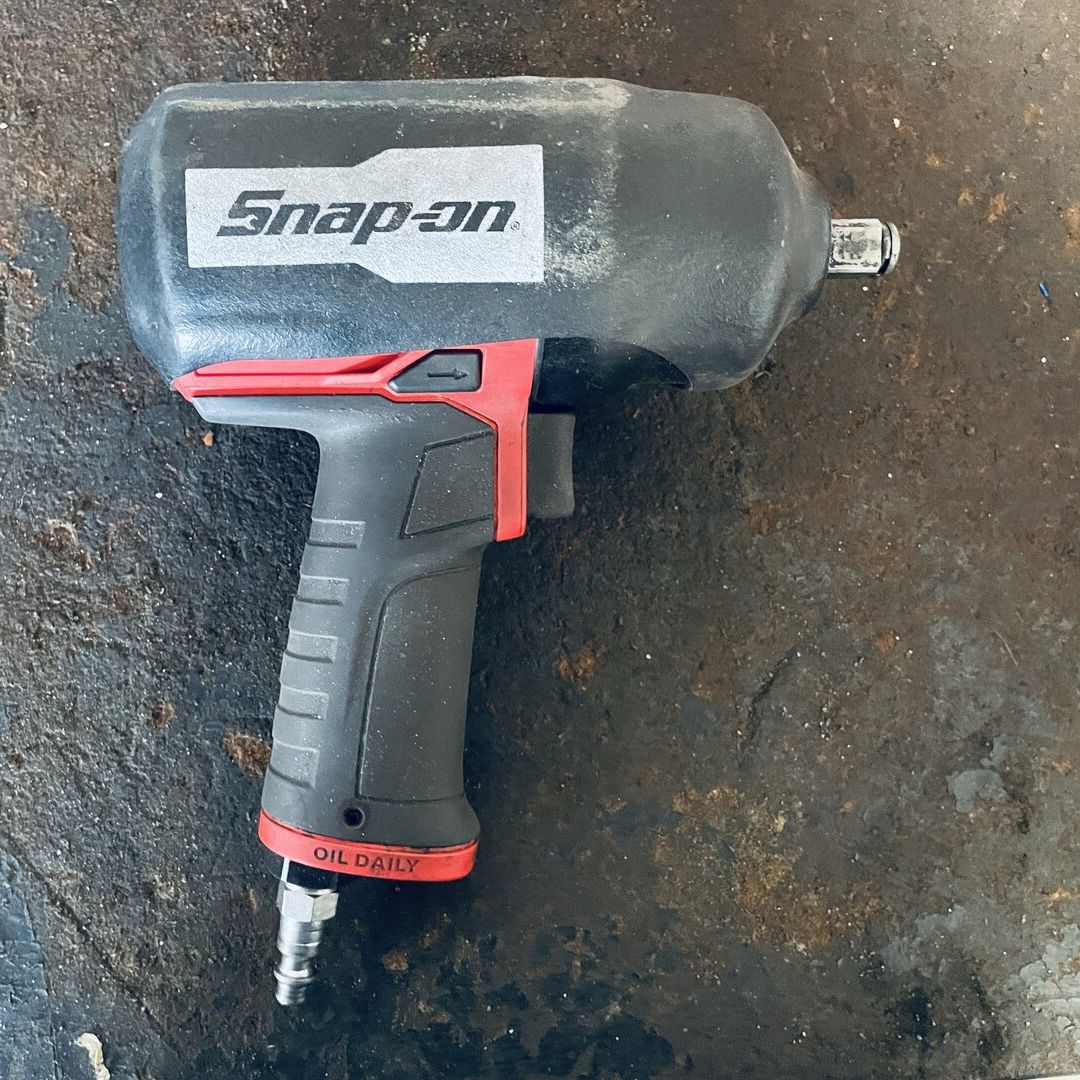 1/2" Drive Air Impact Wrench PT850 by Snap-on, USA