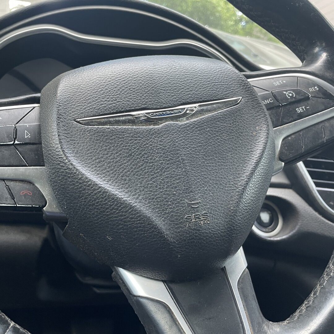 New smart key for Chrysler 200, 2015. Hillard, Fl