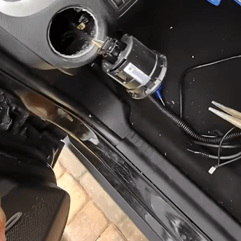 Как просто и быстро отсоединить bypass-кабель от Star Connector на Dodge Journey 2018? Хроники медвежатника