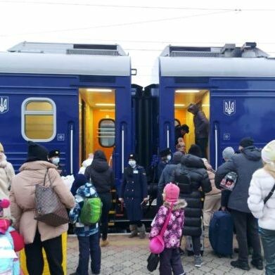 Как выезжала на поезде из Киева? Наталья Русяева
