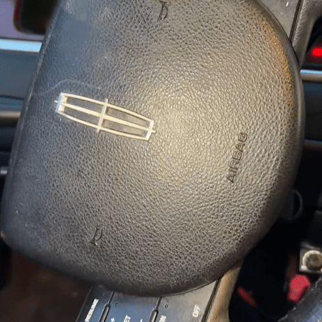 All Keys Lost on a 2005 Lincoln Town Car. Locksmith Chronicles