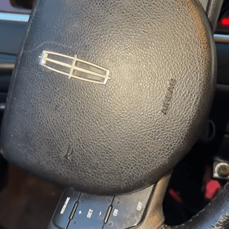 Повна втрата ключів на Lincoln Town Car 2005. Хроніки майстра із замків