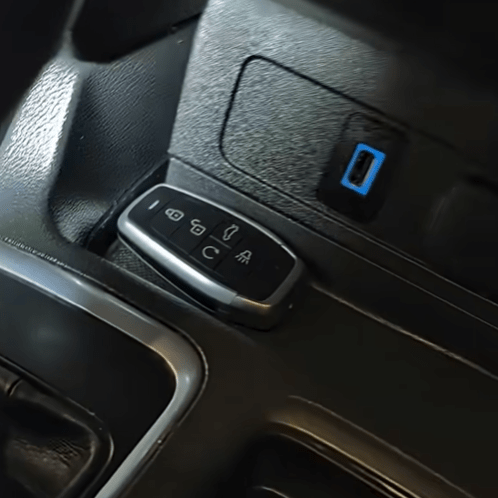 Где находится слот для программирования ключа на Ford Escape Titanium 2016? Хроники медвежатника