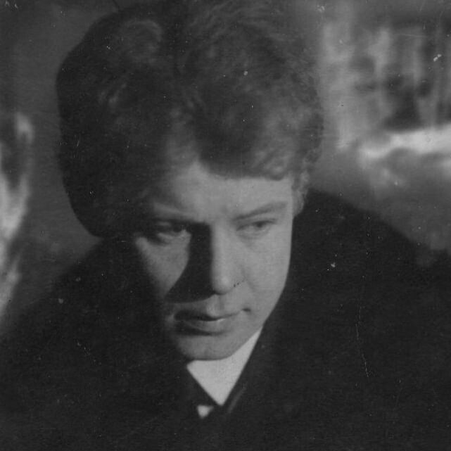 «Грубым дается радость». Сергей Есенин