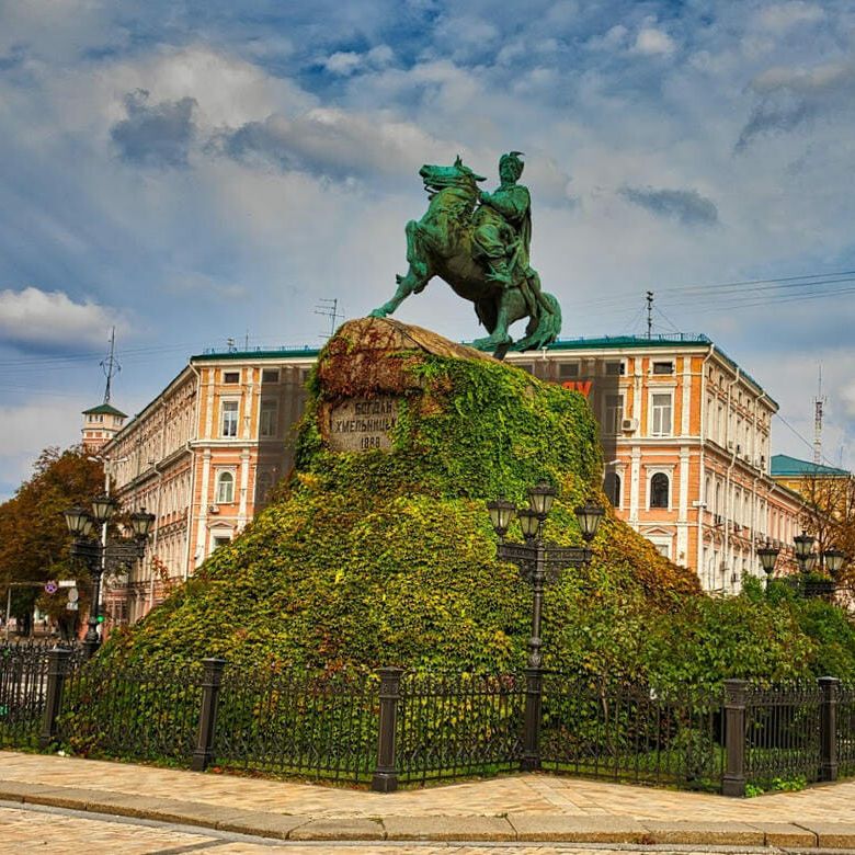 23 липня 1888 року Гетьман повстав у Києві на площі перед Святою Софією. Було це 135 років тому. Тамара Метленко
