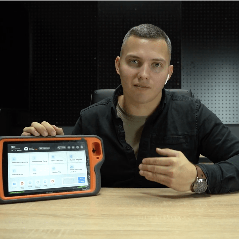Илья Бобров: KEY TOOL PLUS vs AUTEL 608 | Что Брать? Решать ВАМ poster image