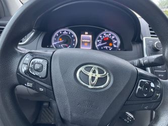 Хроники Медвежатника: все ключи утеряна на Toyota Camry 2016. Jacksonville, Fl poster image