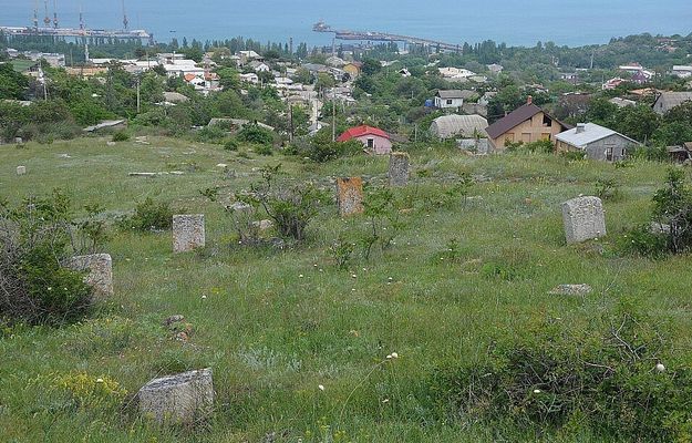 Караимское кладбище, г.Феодосия